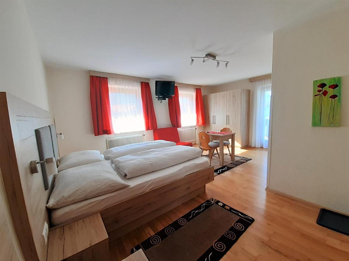 Haus Christine Apartment Фулпмес Екстериор снимка