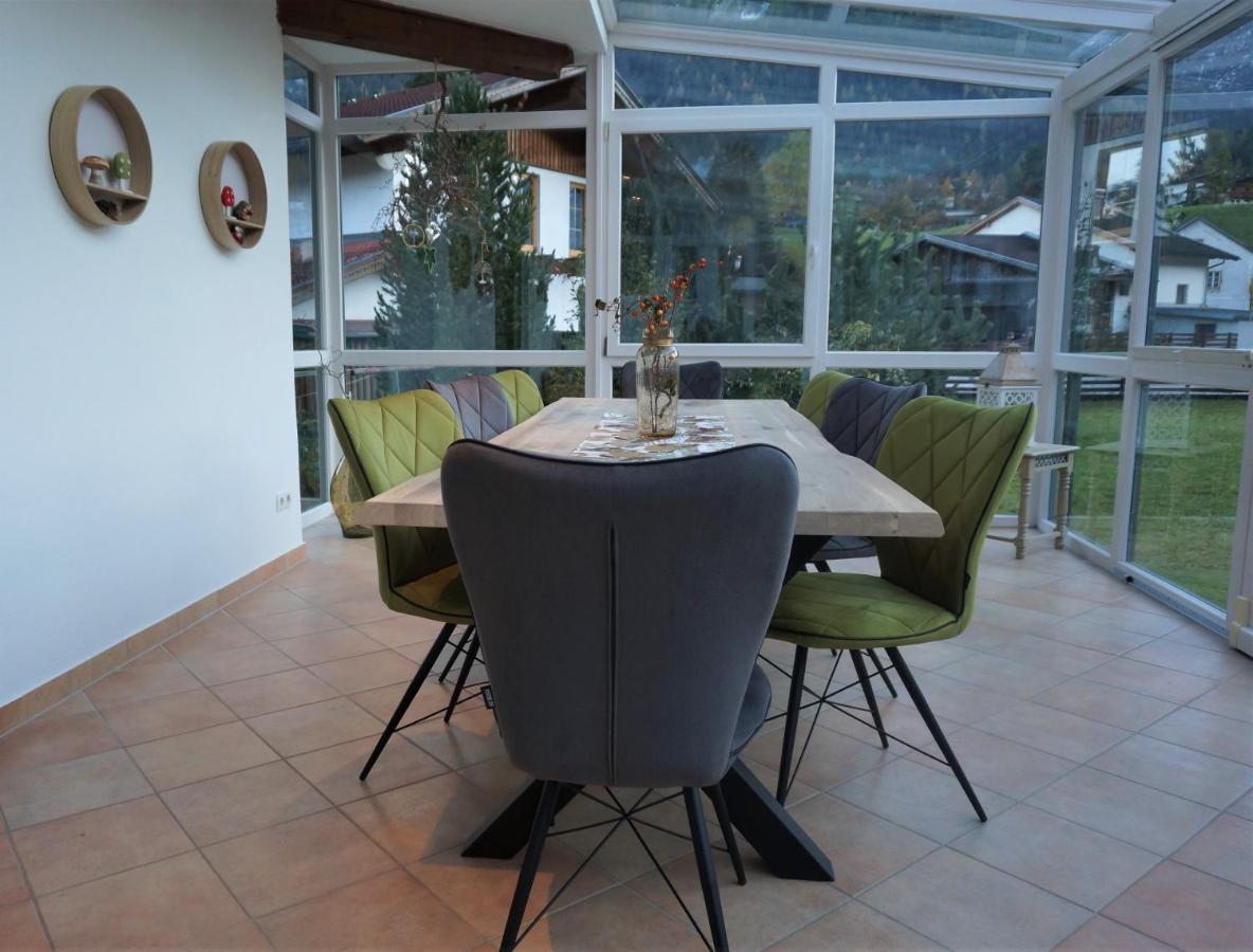Haus Christine Apartment Фулпмес Екстериор снимка