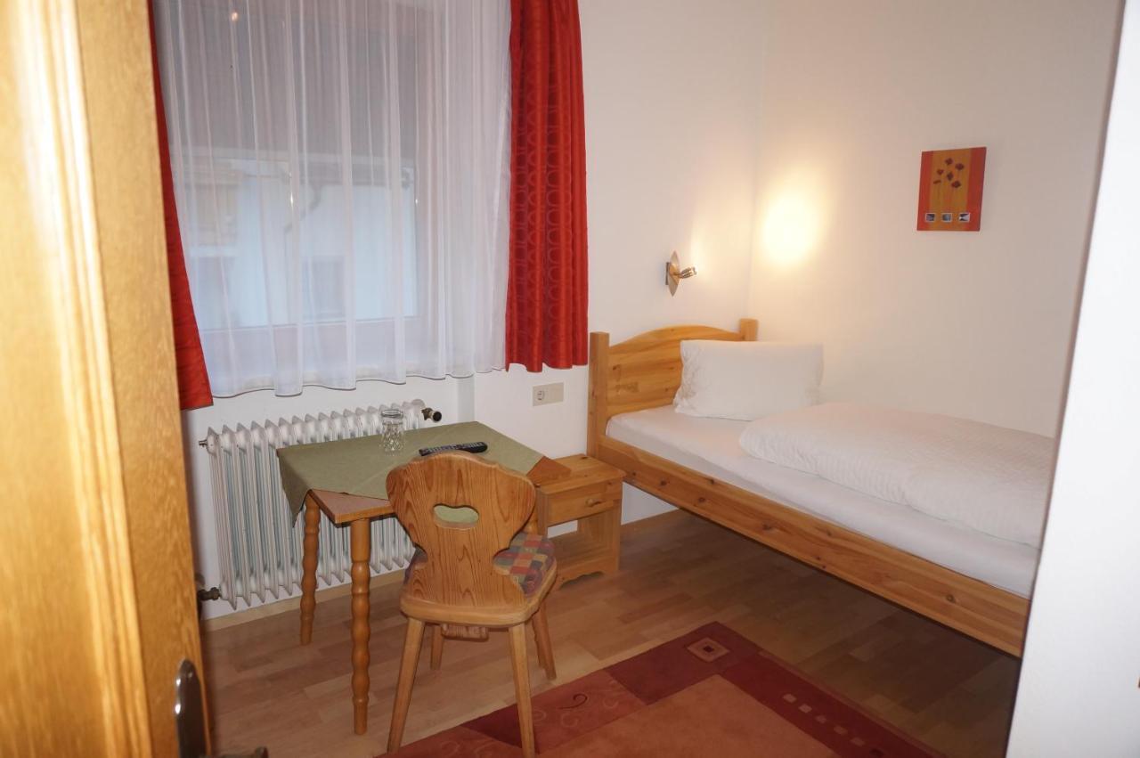 Haus Christine Apartment Фулпмес Екстериор снимка