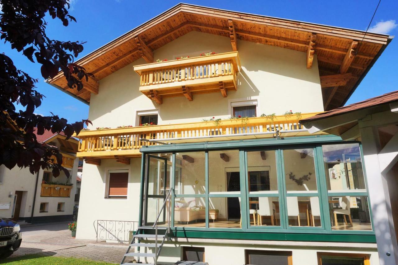 Haus Christine Apartment Фулпмес Екстериор снимка